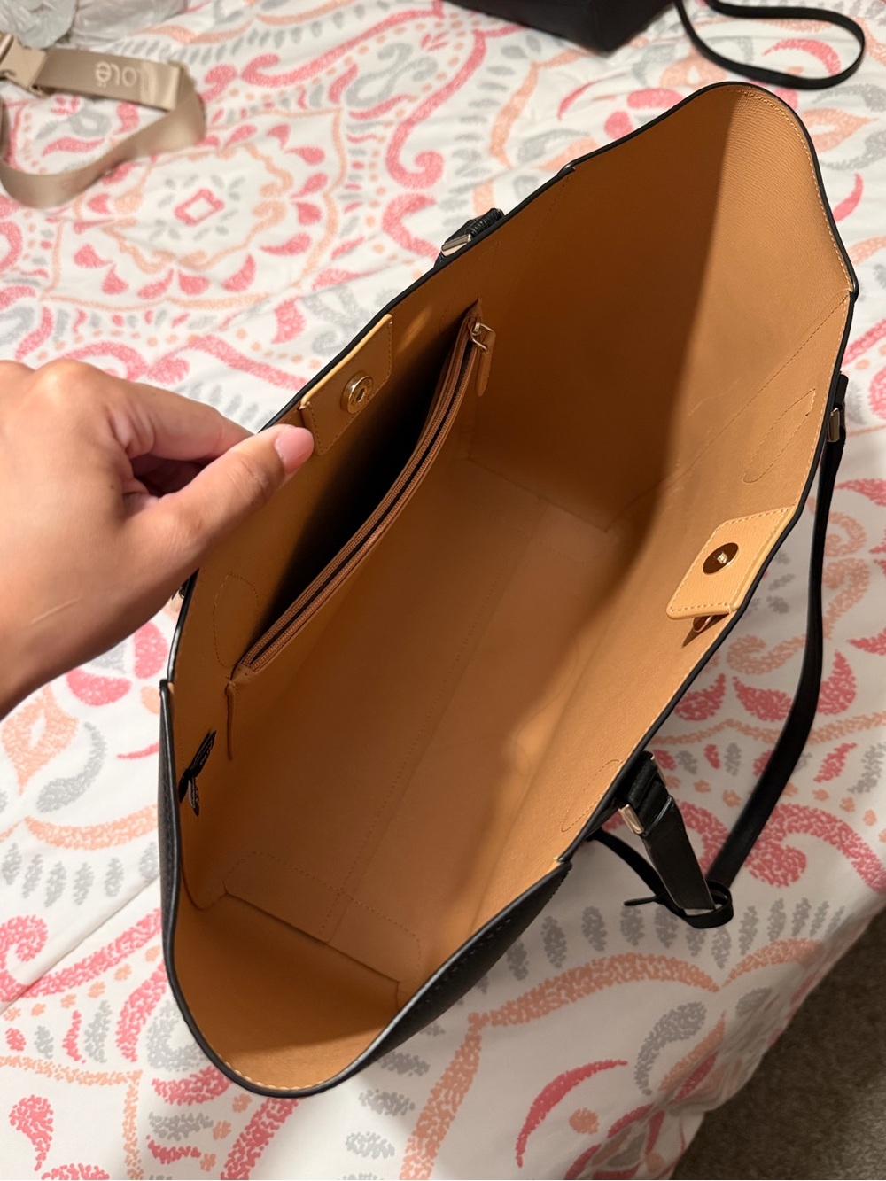 kate spade Black Structured Leather Tote with Gold Logo - Picture 4 of 5